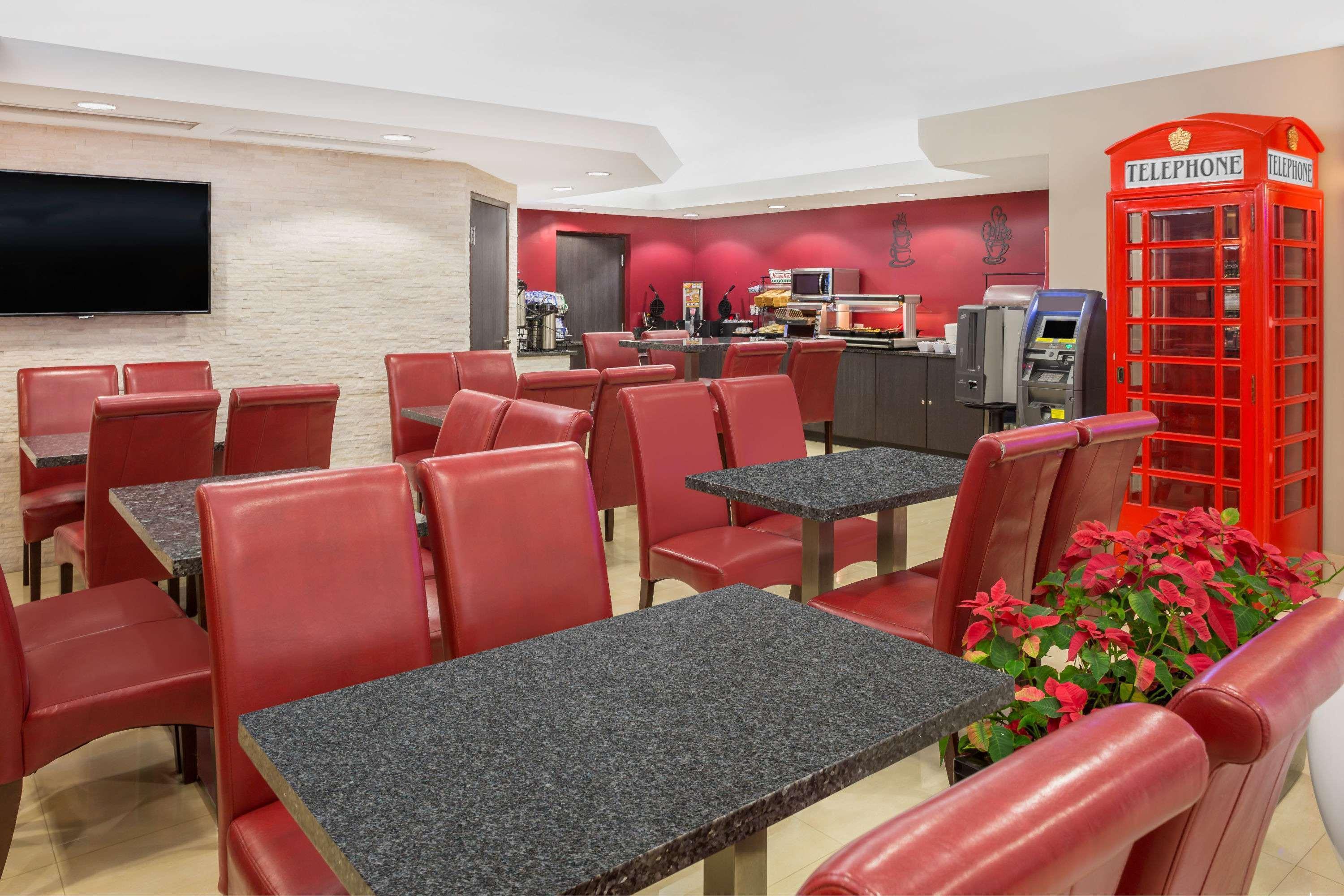 Ramada By Wyndham Miami Springs/Miami International Airport Hotel Exterior foto