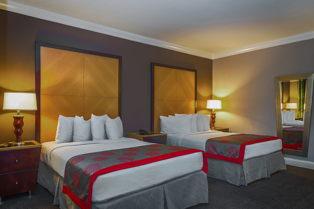 Ramada By Wyndham Miami Springs/Miami International Airport Hotel Exterior foto